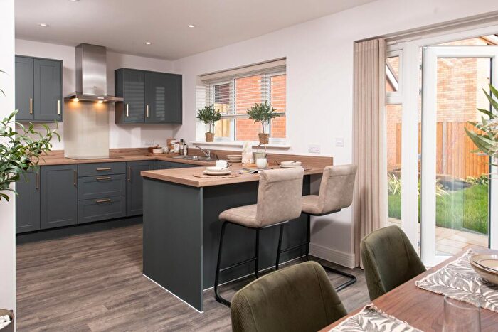 4 Bedroom Detached House For Sale In Oundle Road, Peterborough, PE7