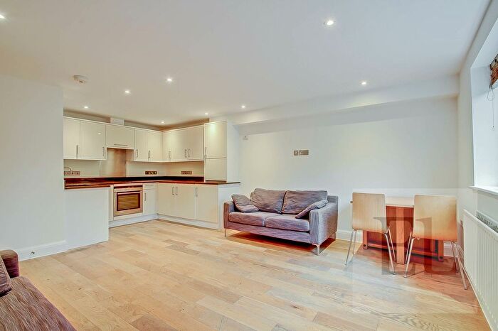 2 Bedroom Flat To Rent In Rickmansworth Road, Pinner, HA5