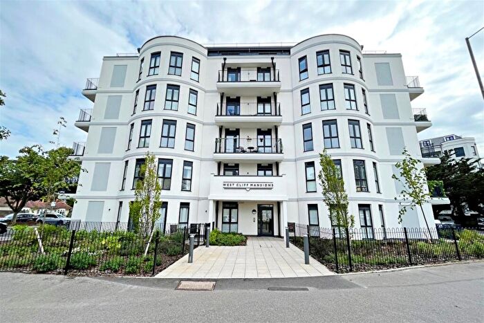 2 Bedroom Flat To Rent In Bournemouth, BH2