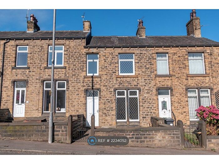 3 Bedroom Terraced House To Rent In Cowlersley Lane, Huddersfield, HD4