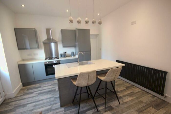 1 Bedroom Apartment To Rent In Forest Road, Burton Upon Trent, Staffordshire, DE13