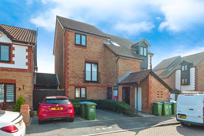 1 Bedroom Flat For Sale In Hulton Close, Southampton, SO19