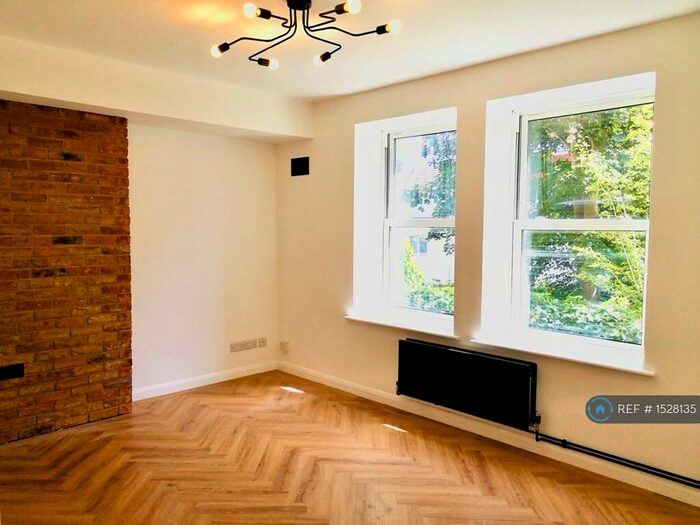 1 Bedroom Flat To Rent In Buckingham Road, Brighton, BN1
