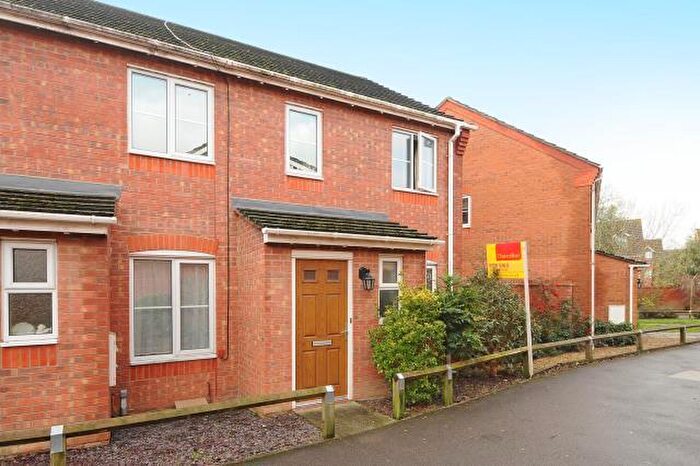 2 Bedroom End Of Terrace House To Rent In Thatcham, Berkshire, RG19
