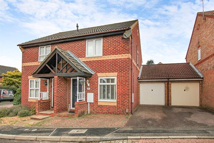 2 Bedroom Semi-Detached House For Sale In , Lupin Close, Kettering, NN16