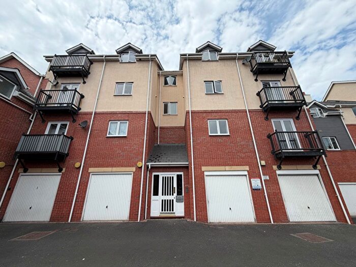 2 Bedroom Flat To Rent In Malborough House, Evesham, WR11