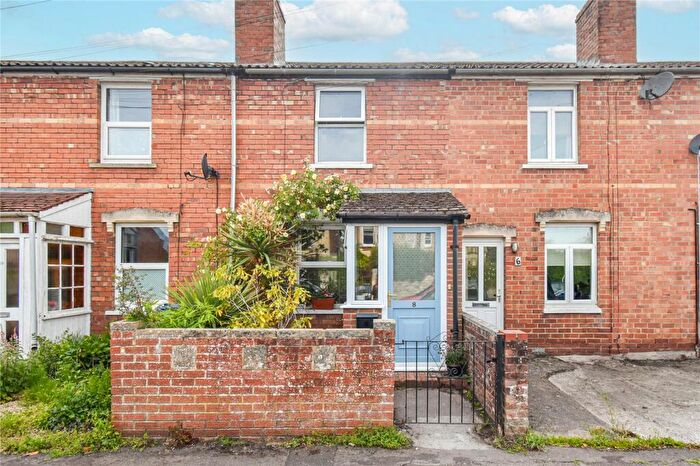 3 Bedroom Terraced House For Sale In Longcroft Road, Devizes, Wiltshire, SN10