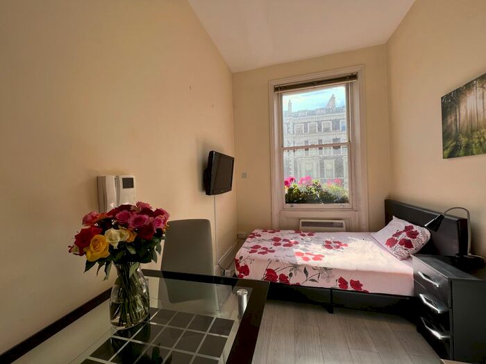 Studio To Rent In Cromwell Road, London, SW7