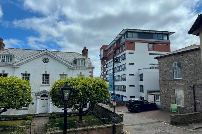 1 Bedroom Flat To Rent In St. Marys Terrace, Penzance, TR18