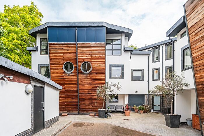 4 Bedroom Terraced House For Sale In Francis Bentley Mews, London, SW4