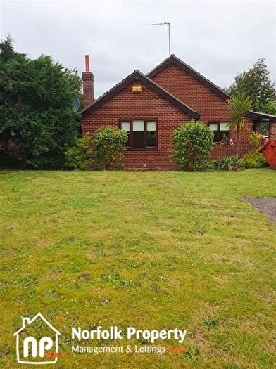 3 Bedroom Bungalow To Rent In Wathen Way, Marsham, Norwich, NR10
