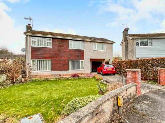 4 Bedroom Detached House For Sale In St Marys Close, Llanvair Kilgeddin, Abergavenny, NP7