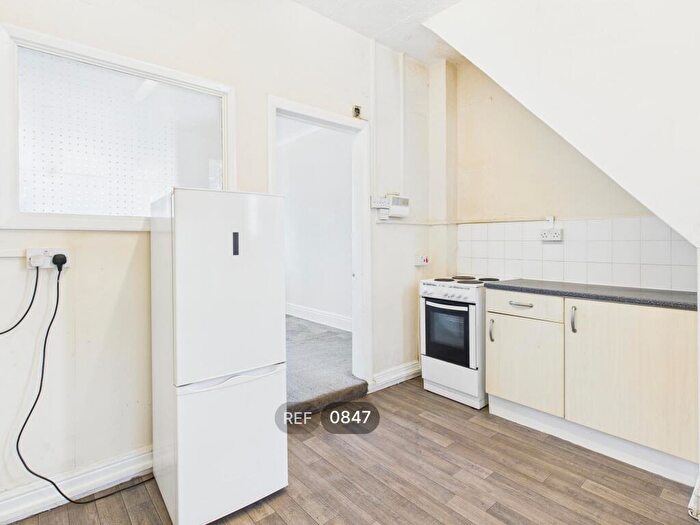 2 Bedroom Terraced House To Rent In Marne Street, HU5