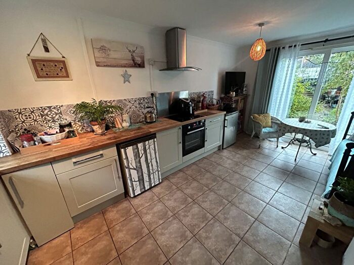 3 Bedroom Terraced House For Sale In Maes Y Ffynnon, Brecon, LD3