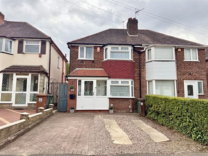 3 Bedroom Semi-Detached House For Sale In Newborough Road, Shirley, Solihull., B90