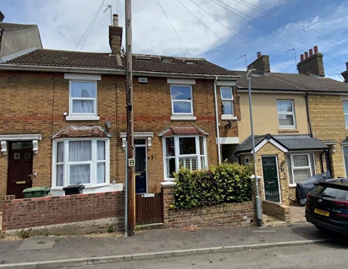 4 Bedroom Terraced House To Rent In Charlton Street, Maidstone, ME16