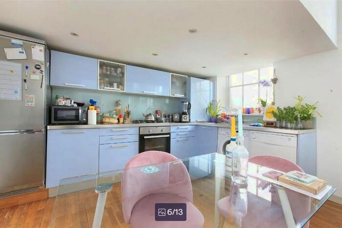 2 Bedroom Flat To Rent In Gatton Road, London, SW17