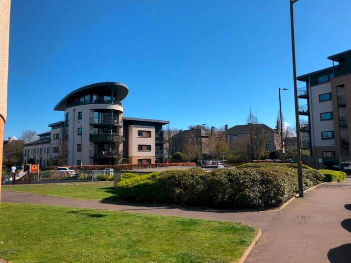 2 Bedroom Flat To Rent In East Pilton Farm Crescent, Edinburgh, EH5