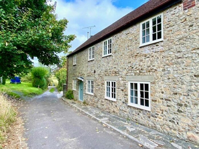 3 Bedroom Semi-Detached House To Rent In Scotland, Horningsham, BA12