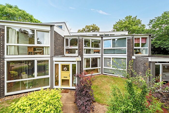 3 Bedroom Terraced House For Sale In Templemere, Weybridge, KT13