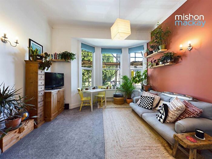 1 Bedroom Flat To Rent In Clarendon Villas, Hove, East Sussex, BN3