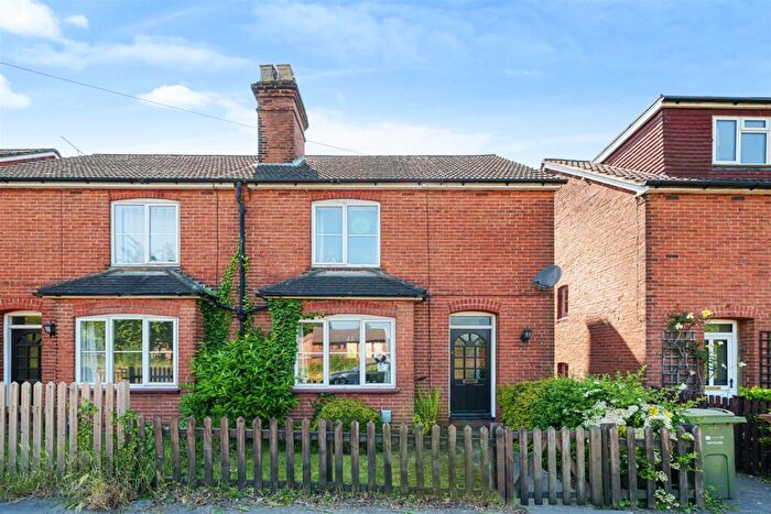 2 Bedroom Semi-Detached House To Rent In Worplesdon Road, Guildford, GU2