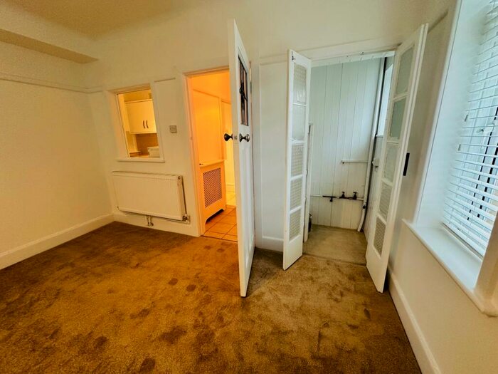 1 Bedroom Flat To Rent In Manor Road, Bournemouth, BH1