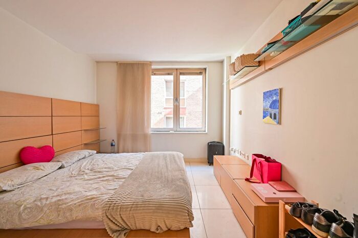 2 Bedroom Flat To Rent In Cock Lane, Farringdon, London, EC1A