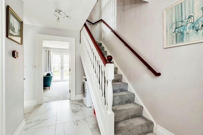 2 Bedroom Semi-Detached House For Sale In Linden Gardens, Carterton, OX18