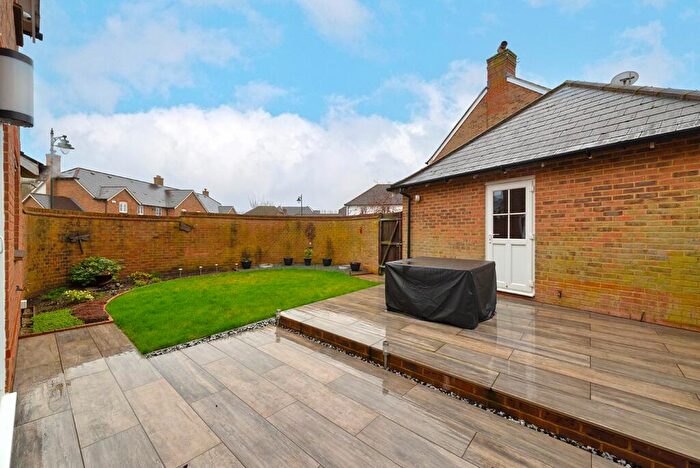 3 Bedroom Detached House For Sale In Elan Close, Kings Hill, West Malling, ME19