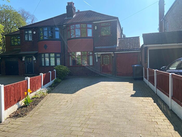 3 Bedroom Property To Rent In Frieston Road, Altrincham, WA14