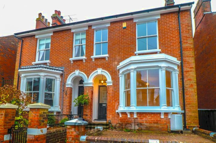 3 Bedroom Semi-Detached House To Rent In Errington Road, Colchester, CO3