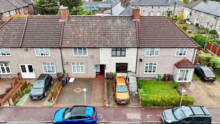 3 Bedroom Terraced House For Sale In Canonsleigh Road, Dagenham, RM9