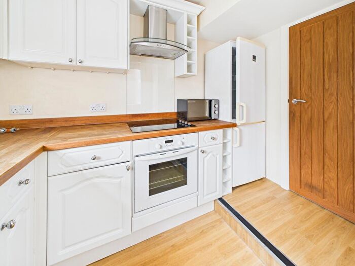 2 Bedroom Terraced House To Rent In Sackville Street, Reading, RG1