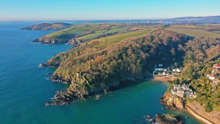 3 Bedroom Character Property For Sale In St. Catherines Cove, Fowey, PL23