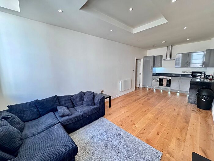 1 Bedroom Flat To Rent In Hounds Gate Court, Nottingham, NG1