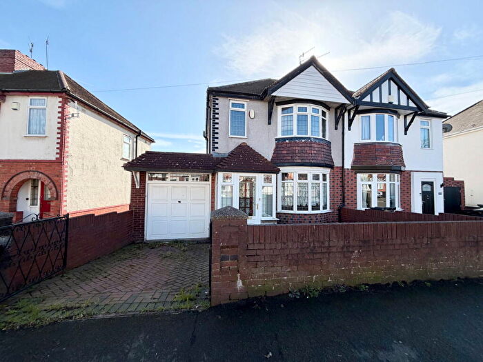 3 Bedroom Semi Detached House For Sale In Westfield Road, Quarry Bank, Brierley Hill, DY5