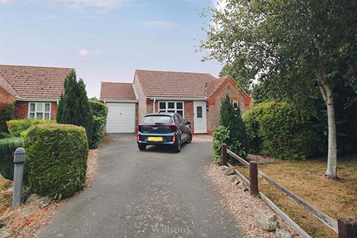 2 Bedroom Detached Bungalow For Sale In Mill Close, Wainfleet, Skegness, PE24