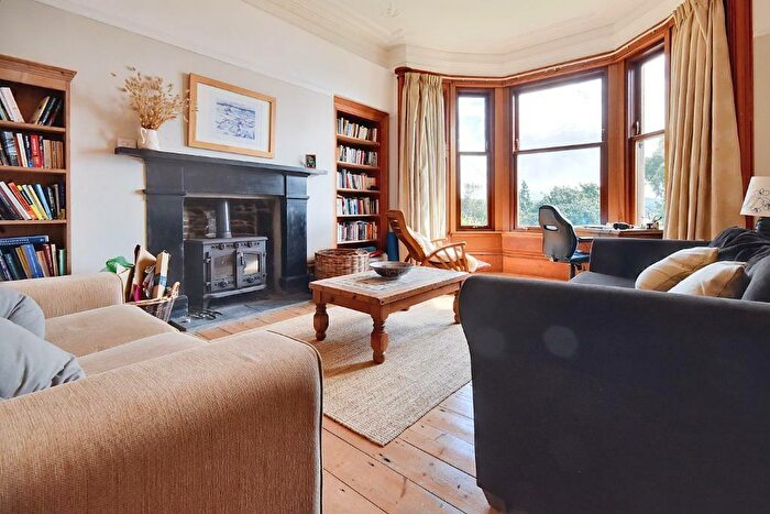 3 Bedroom Cottage To Rent In High Road, Dunoon, Blairmore, PA23