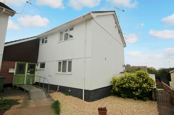 1 Bedroom Flat To Rent In Castle Mead, Washford, Watchet TA23