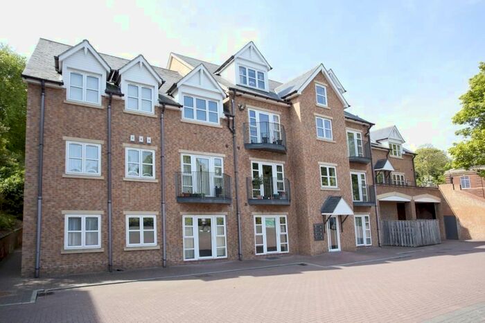 2 Bedroom Flat To Rent In Poppy Fields, Deighton Road, Wetherby, West Yorkshire, LS22