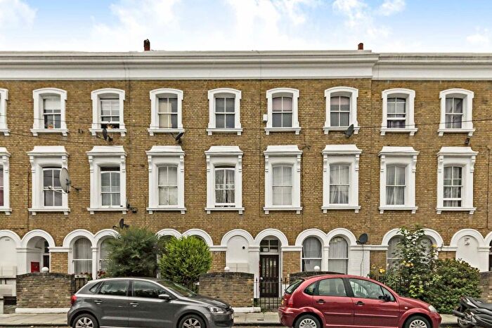 1 Bedroom Flat To Rent In Cedarne Road, Fulham, London, SW6