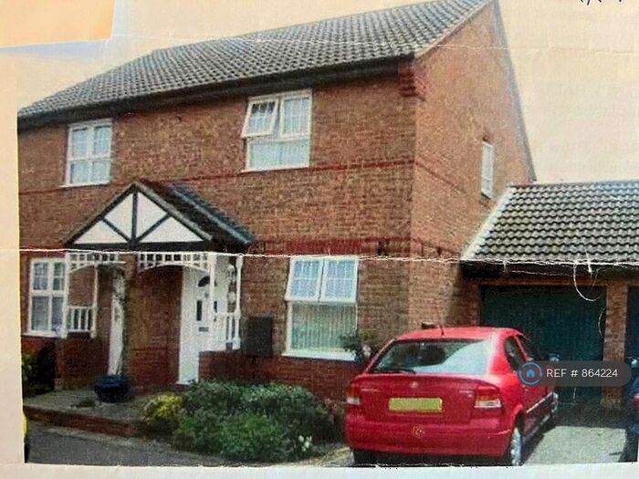 2 Bedroom Semi-Detached House To Rent In Greenside Hill, Milton Keynes, MK4