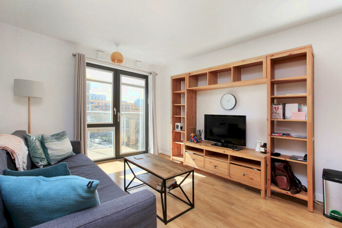 1 Bedroom Flat To Rent In Gwynne Road, Battersea, London, SW11