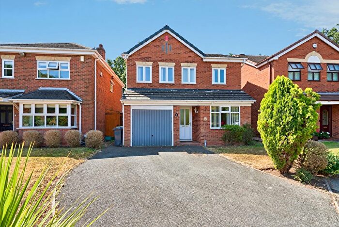 3 Bedroom Detached House For Sale In Excelsior Grove, Pelsall, West Midlands, WS3