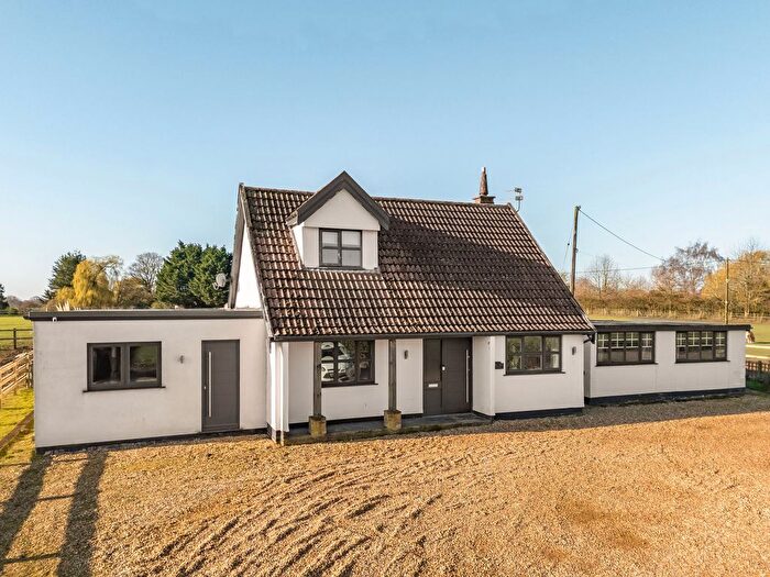 4 Bedroom Detached House For Sale In Hall Lane, Frettenham, NR12