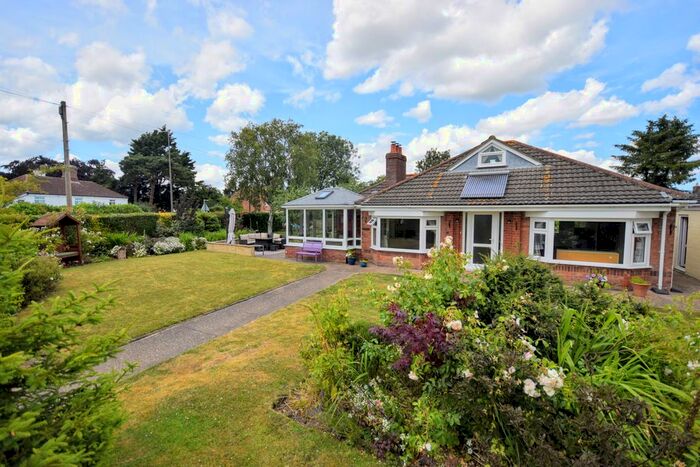 3 Bedroom Detached Bungalow For Sale In Allenby Crescent, Fotherby, LN11