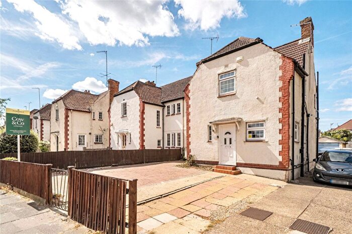 3 Bedroom Detached House To Rent In Argyle Road, London, W13