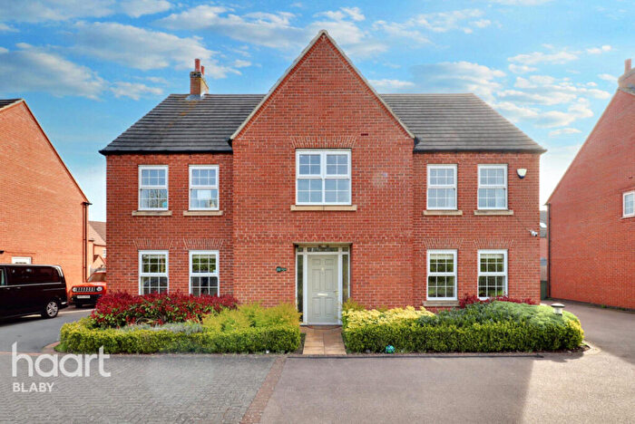 5 Bedroom Detached House For Sale In Springwell Lane, Leicester, LE8