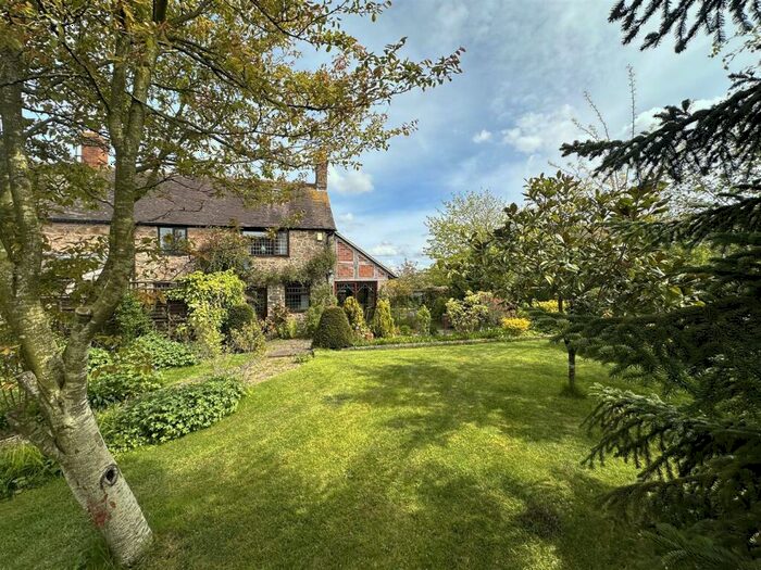 3 Bedroom Cottage For Sale In Huntley Road, Tibberton, GL19